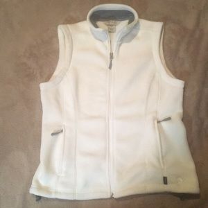 Women’s fleece vest